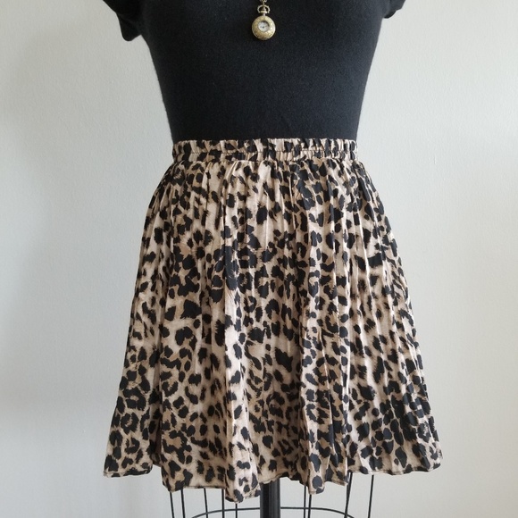 LAST CHANCE Aqua leopard print flare a-line skirt - Picture 2 of 5